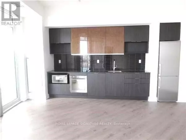 Toronto (banbury-don Mills), ON M3C0G1,99 The Donway West #701