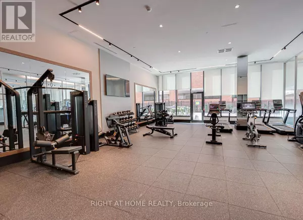 Toronto (lawrence Park North), ON M5M1B2,250 Lawrence AVE West #426