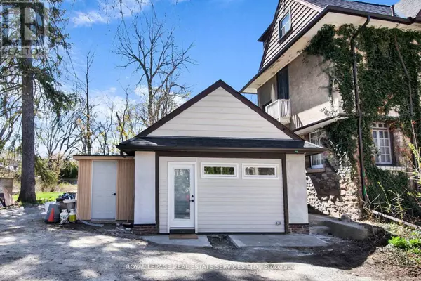 223 Blythwood RD #Coach, Toronto (lawrence Park South), ON M4N1A7