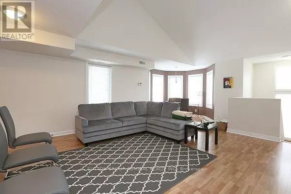 Toronto (leaside), ON M4G4K4,12 Brian Peck CRES #301