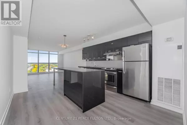 Toronto (bayview Village), ON M2K0B2,19 Singer CT #1518