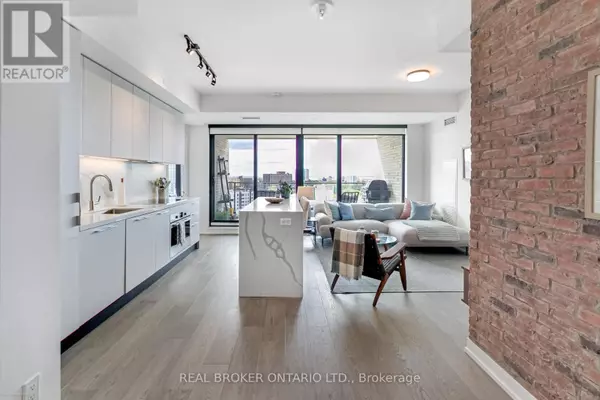 200 Sudbury ST #1203, Toronto (little Portugal), ON M6J1J4