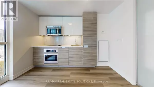 Toronto (kensington-chinatown), ON M5T0A9,210 Simcoe ST #1303