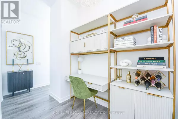 Toronto (niagara), ON M5V0S5,9 Tecumseth ST #PH#19