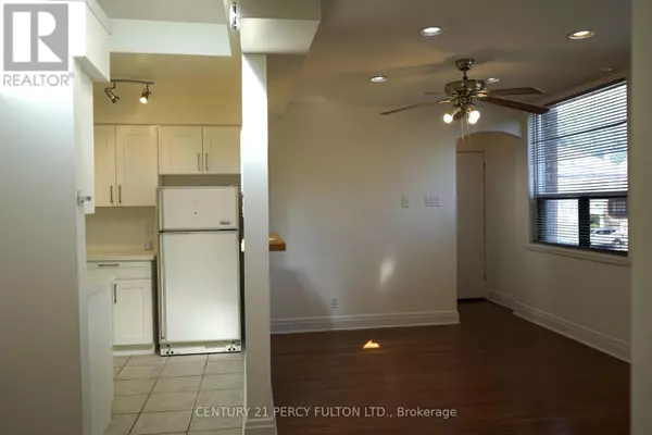 Toronto (mount Pleasant East), ON M4P1M8,461 Eglinton AVE East #2