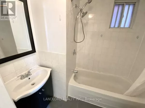 Toronto (kensington-chinatown), ON M5T1L6,130 Baldwin ST #Main