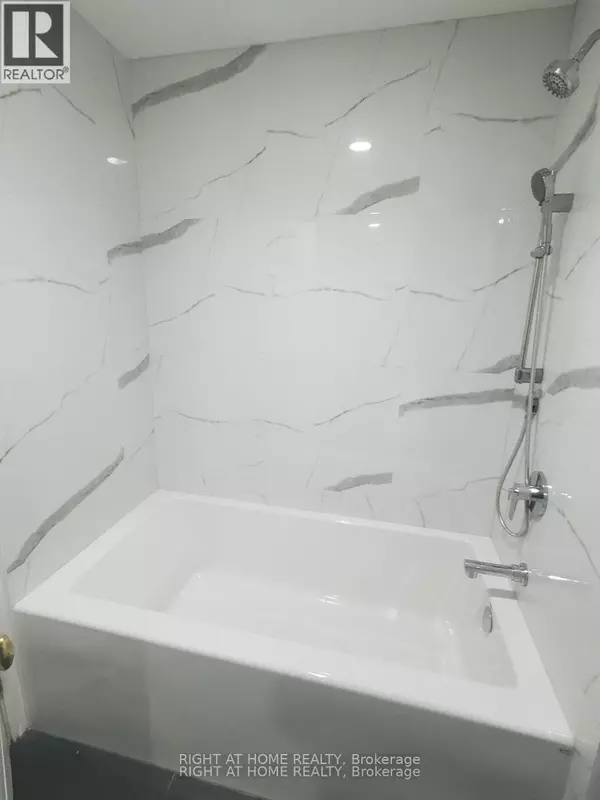 Toronto (annex), ON M5S1M8,102 Bloor ST #809