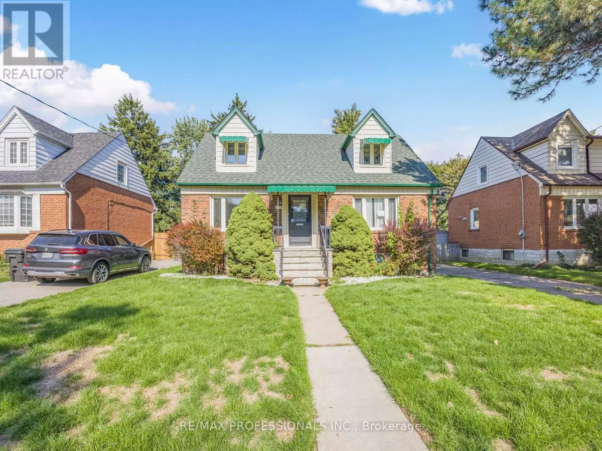 Toronto (willowdale East), ON M2N2Y6,55 CRAIGMORE CRESCENT