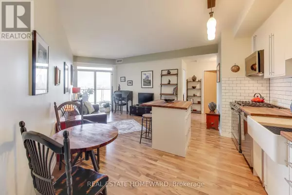 Toronto (niagara), ON M6K0A1,1 Shaw ST #1201