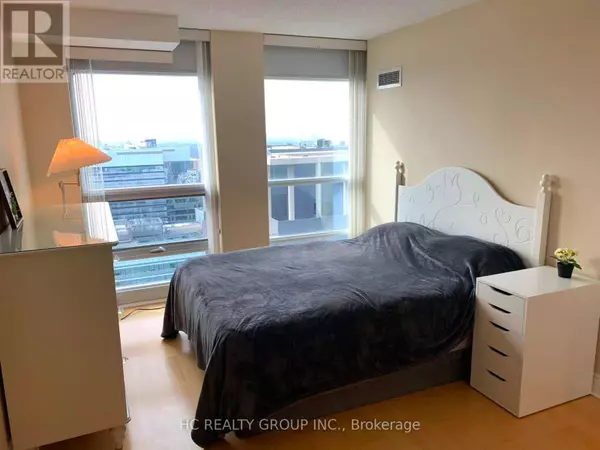 Toronto (bay Street Corridor), ON M5G2R3,763 Bay ST #4209