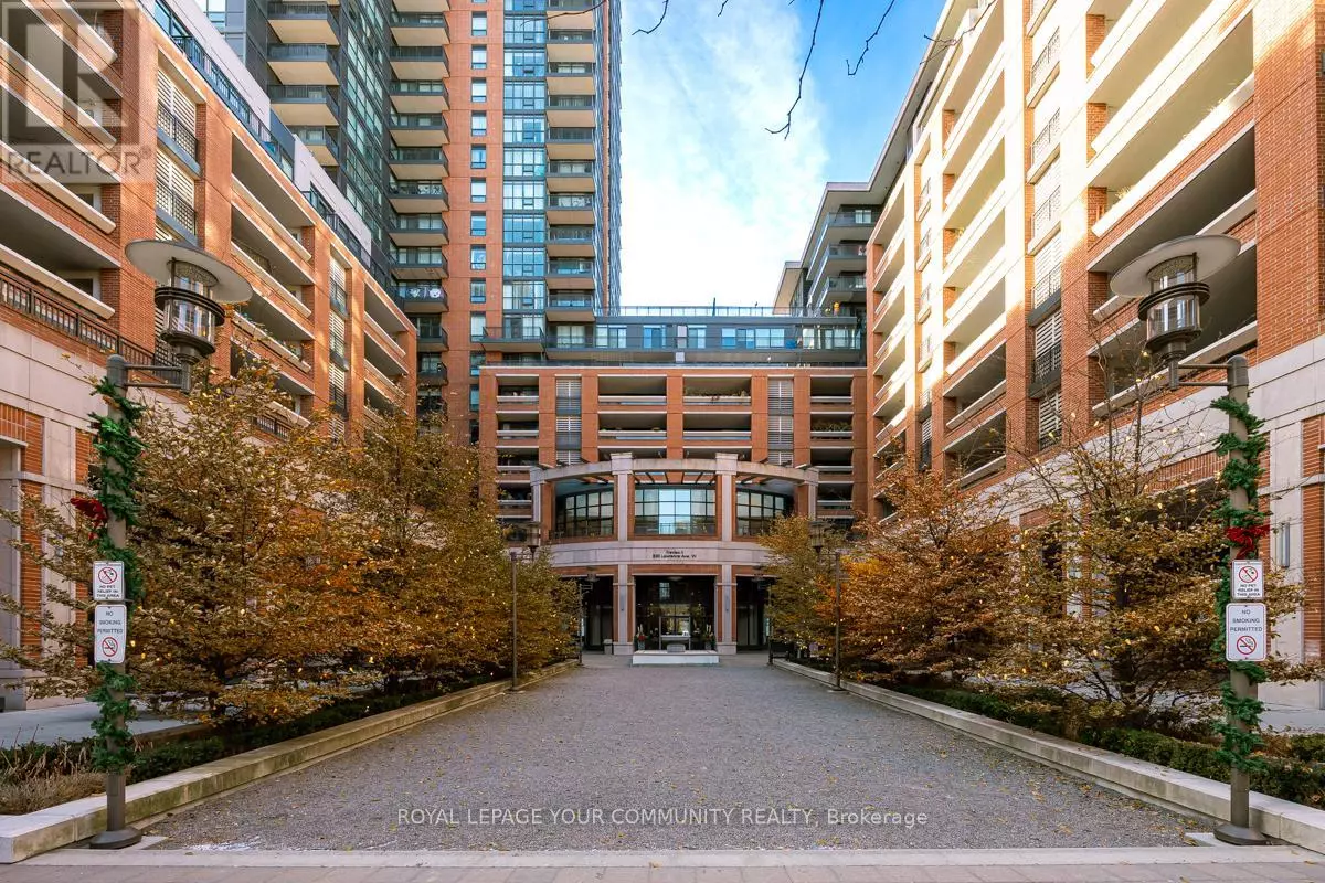 Toronto (yorkdale-glen Park), ON M6A0A2,830 Lawrence AVE #842