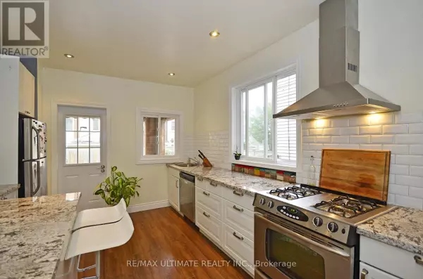 Toronto (trinity-bellwoods), ON M6J2C5,13 GORE STREET