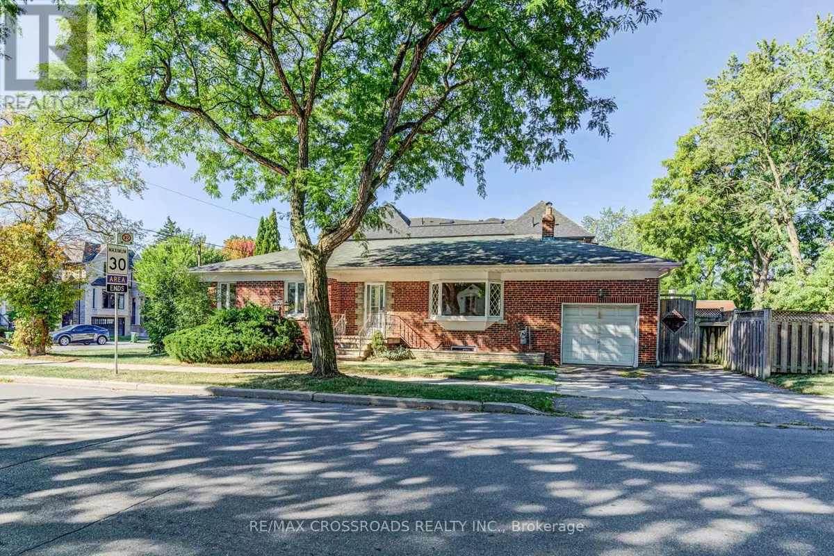 Toronto (lansing-westgate), ON M2N1G4,156 FLORENCE AVENUE