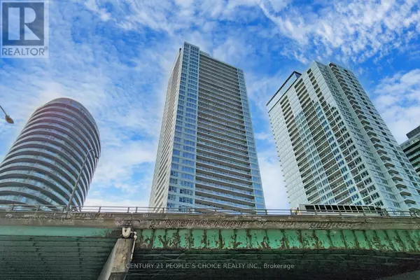 Toronto (waterfront Communities), ON M5V0N1,17 Bathurst ST #1006