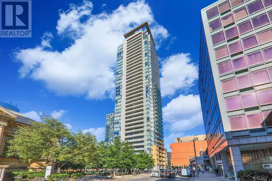 18 Yorkville AVE #2202, Toronto (annex), ON M4W3Y8