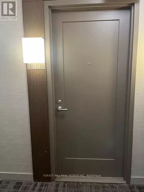 Toronto (forest Hill South), ON M5P2Y2,310 Tweedsmuir AVE #301