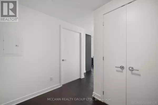 Toronto (annex), ON M4W1L2,11 Yorkville AVE #3209