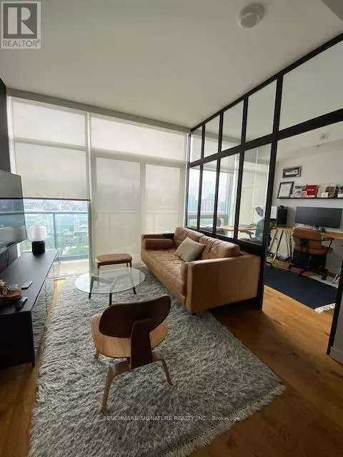 Toronto (little Portugal), ON M6J0C7,36 Lisgar ST #PH17E