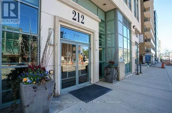 Toronto (mount Pleasant West), ON M4P0A3,212 Eglinton AVE East #404