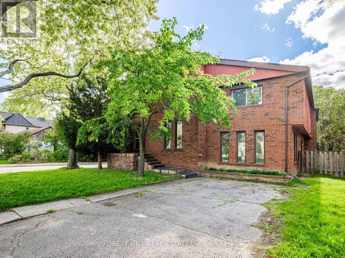 Toronto (willowdale East), ON M2N3P5,309 HILLCREST AVENUE