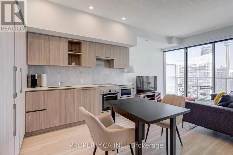 19 Bathurst ST #4110, Toronto (waterfront Communities), ON M5V1A5