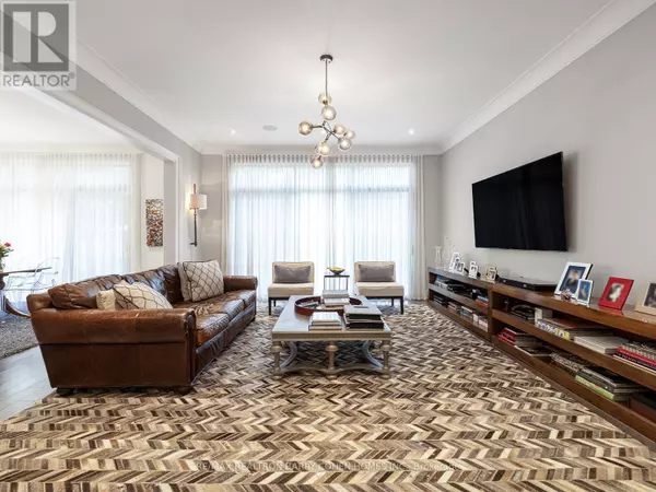 Toronto (lansing-westgate), ON M3H1E2,125 SANDRINGHAM DRIVE