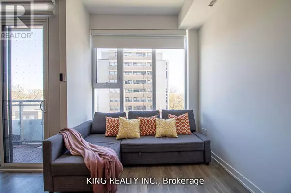 Toronto (mount Pleasant East), ON M4P0G2,1 Cardiff RD #402