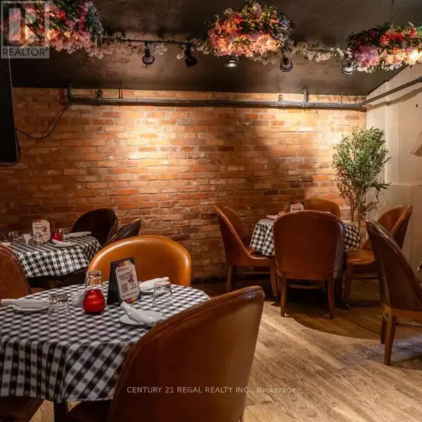 Toronto (annex), ON M5R2E6,182 DUPONT STREET