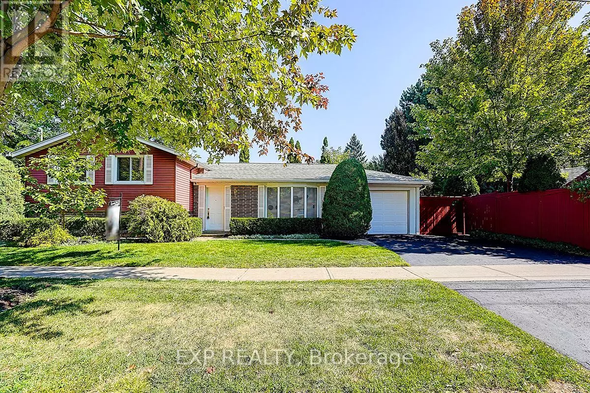 Toronto (don Valley Village), ON M2J2Z7,62 KEMPSELL CRESCENT