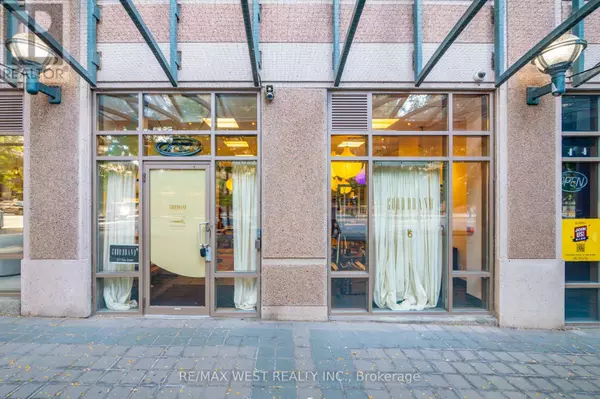 Toronto (bay Street Corridor), ON M5S3L6,921 BAY STREET