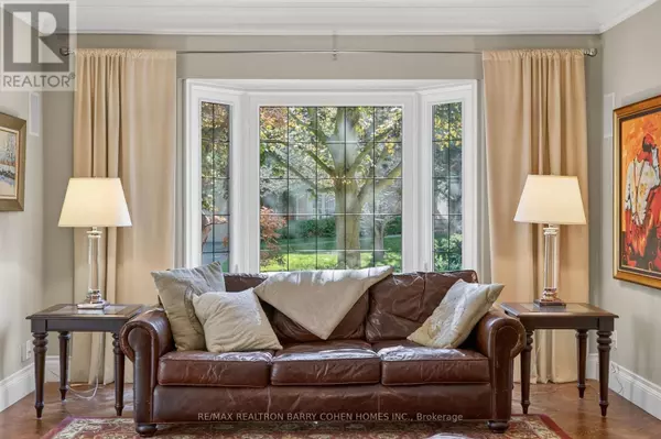 Toronto (bridle Path-sunnybrook-york Mills), ON M2L1H1,106 HIGHLAND CRESCENT