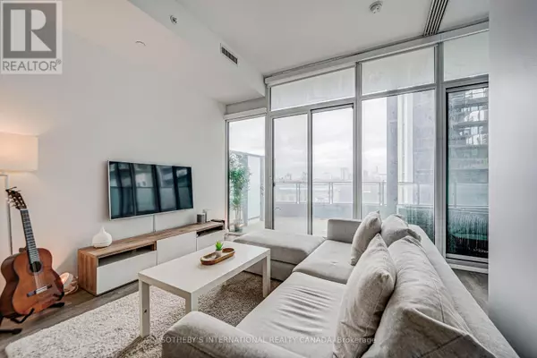 Toronto (waterfront Communities), ON M5V2G9,125 Peter ST #506