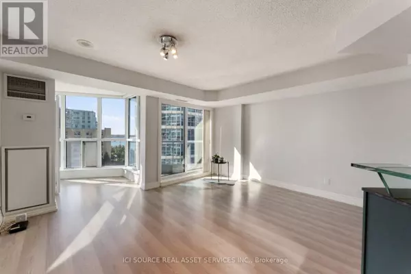 Toronto (waterfront Communities), ON M5J2Y2,8 York ST #911