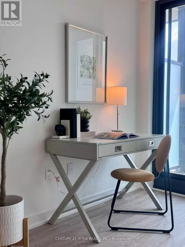 Toronto (lawrence Park North), ON M5M1B1,250 Lawrence AVE West #612