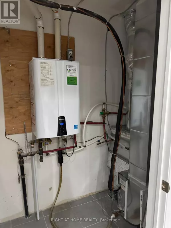 Toronto (newtonbrook West), ON M2M0B4,37 Drewry AVE #19