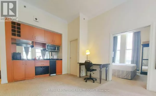 Toronto (bay Street Corridor), ON M5H1A1,1 King ST West #507