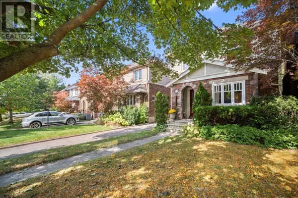 Toronto (lawrence Park South), ON M5N1J8,470 ROSELAWN AVENUE