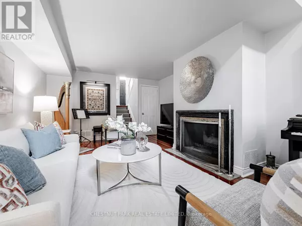 Toronto (moss Park), ON M5A2S1,280 Sherbourne ST #4