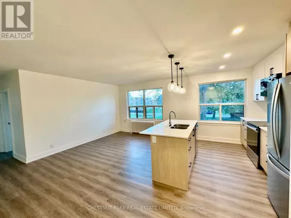 Toronto (banbury-don Mills), ON M3B1B9,11 Wingreen CT #4