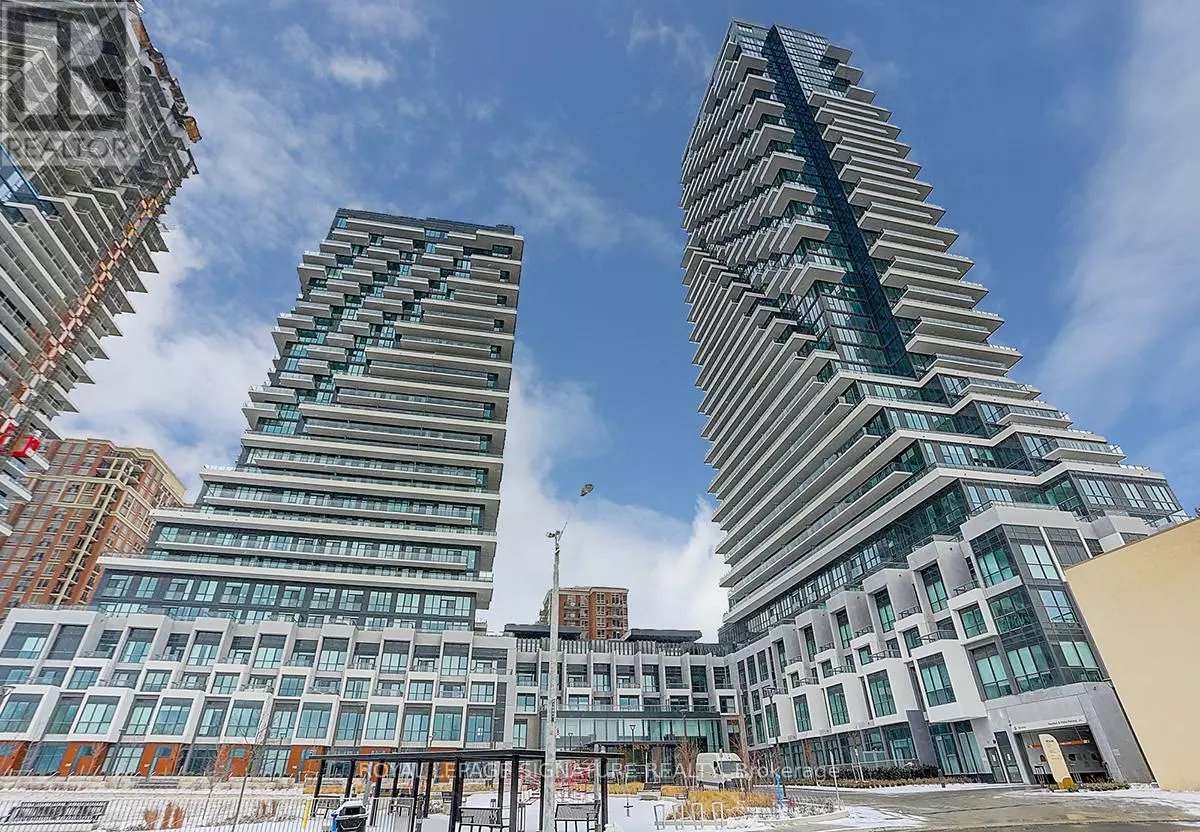 Toronto (banbury-don Mills), ON M3C0P8,30 Inn On The Park DR #2507