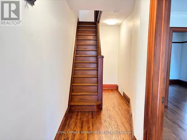 Toronto (mount Pleasant East), ON M4P1N6,524 EGLINTON AVENUE E