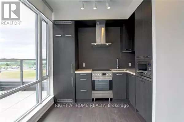 Toronto (waterfront Communities), ON M5A1G9,455 Front ST #N426