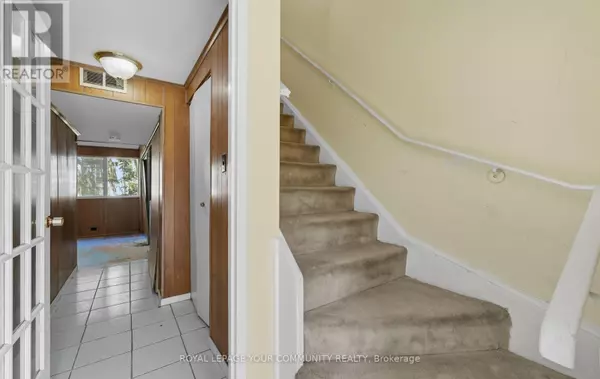 Toronto (henry Farm), ON M2J1K8,10 VILLAGE GREEN WAY