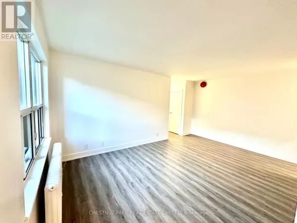 Toronto (banbury-don Mills), ON M3B1B9,11 Wingreen CT #6