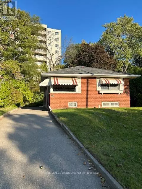 21 PRESTBURY STREET, Toronto (victoria Village), ON M4A2H9