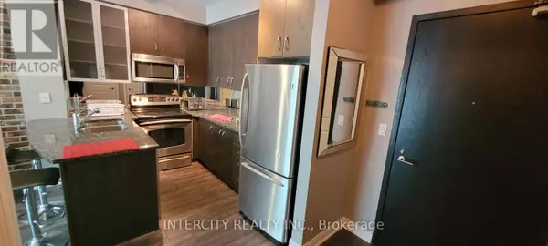 Toronto (annex), ON M4W3Y8,18 Yorkville AVE #403