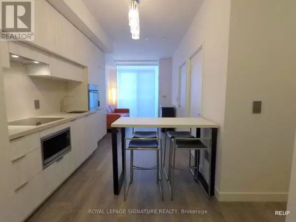 Toronto (mount Pleasant West), ON M4P0C1,8 Eglinton AVE East #2402