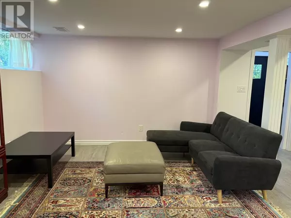 Toronto (banbury-don Mills), ON M3B2N3,26 Tangmere RD #Bsmt