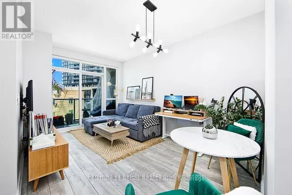 Toronto (north St. James Town), ON M4Y2J3,120 Homewood AVE #406