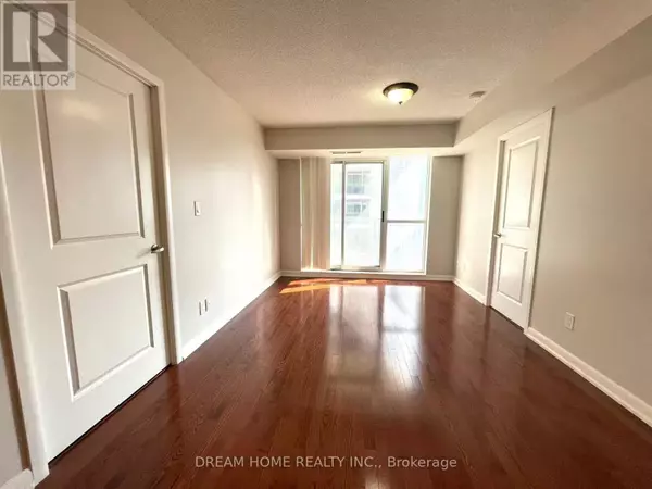 Toronto (newtonbrook East), ON M2M0A9,5793 Yonge ST #807